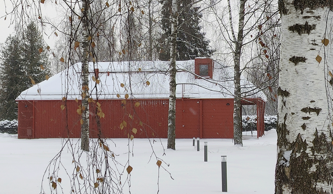 The Iltarusko chapel in Ilmajoki, a red-ochre-painted log building.