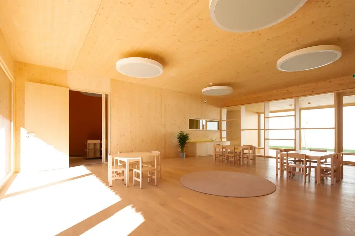 Interior of Kindergarten Deutsch-Wagram. © Juri Troy