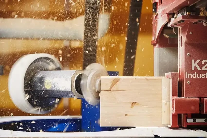 En Hundekker-maskin på Honka-fabriken.