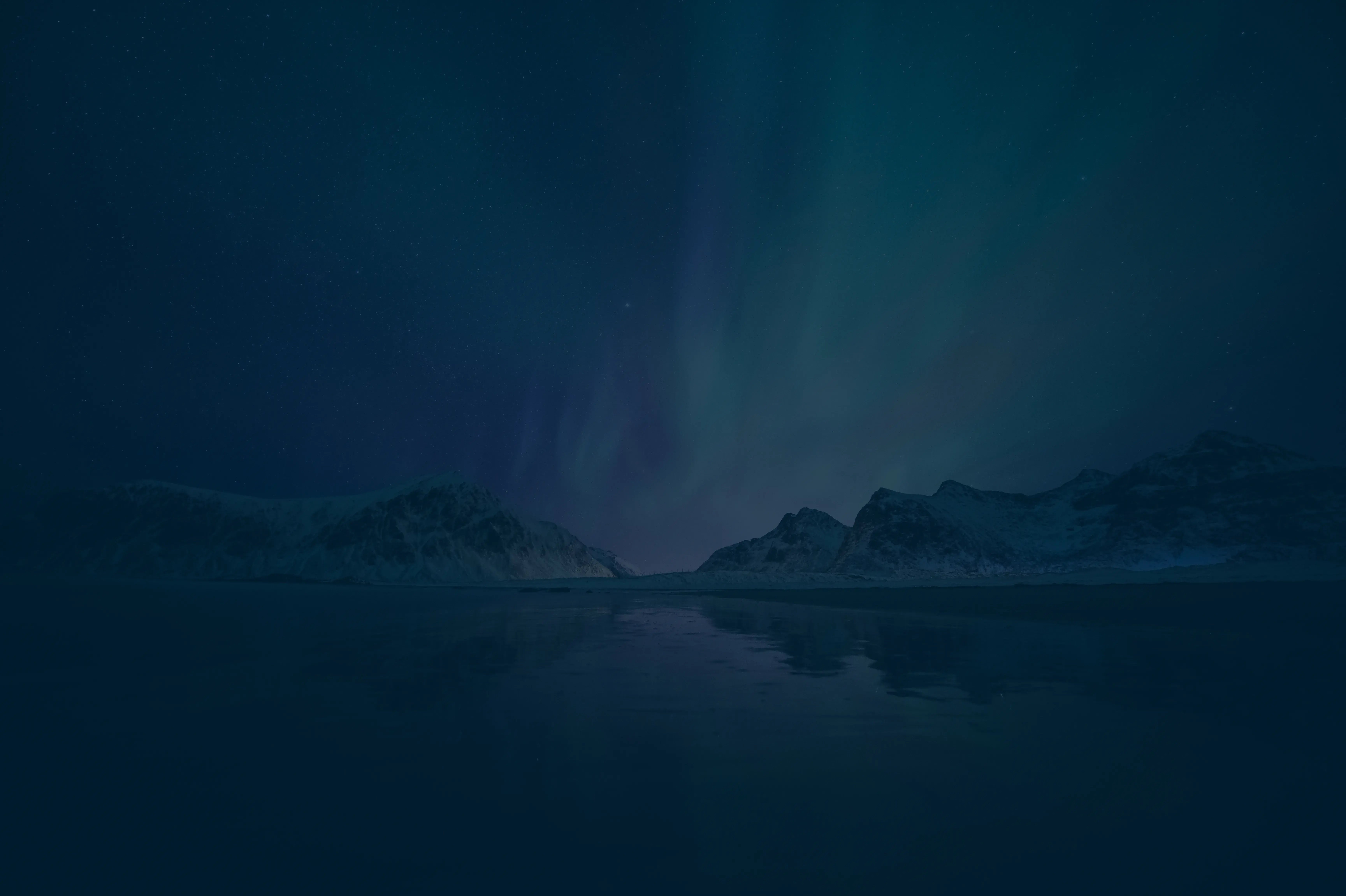 mountain-lights-background