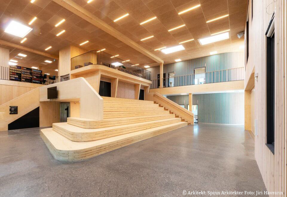 flesberg skole trapp m kreditering